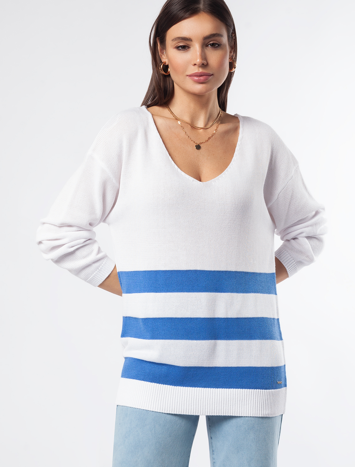 картинка Джемпер женский белый-синий-полосы от магазина Одежда+